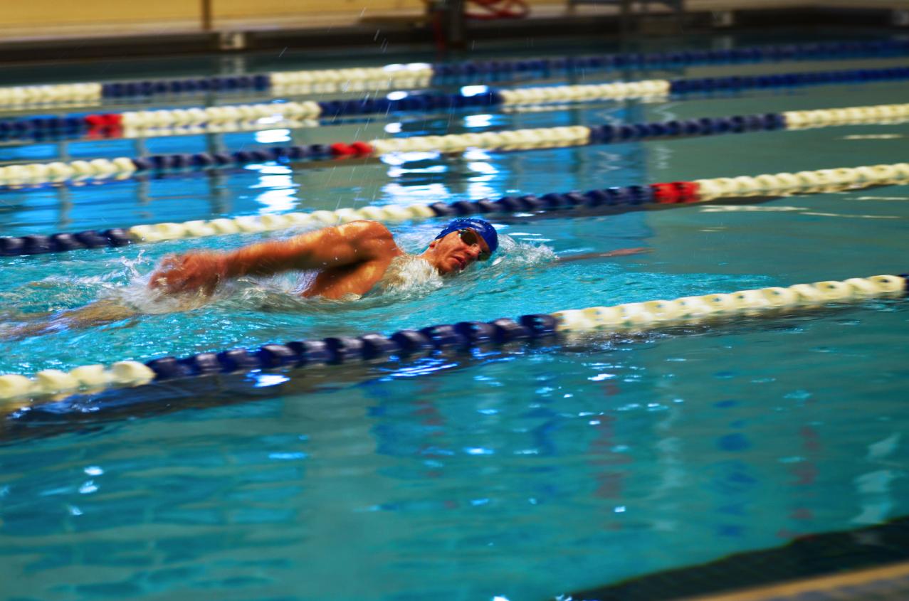 McCord signs first eight swimmers in C-N program history