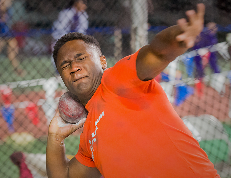 Mills provisionally qualifies for Indoor Nationals at Buccaneer Invitational