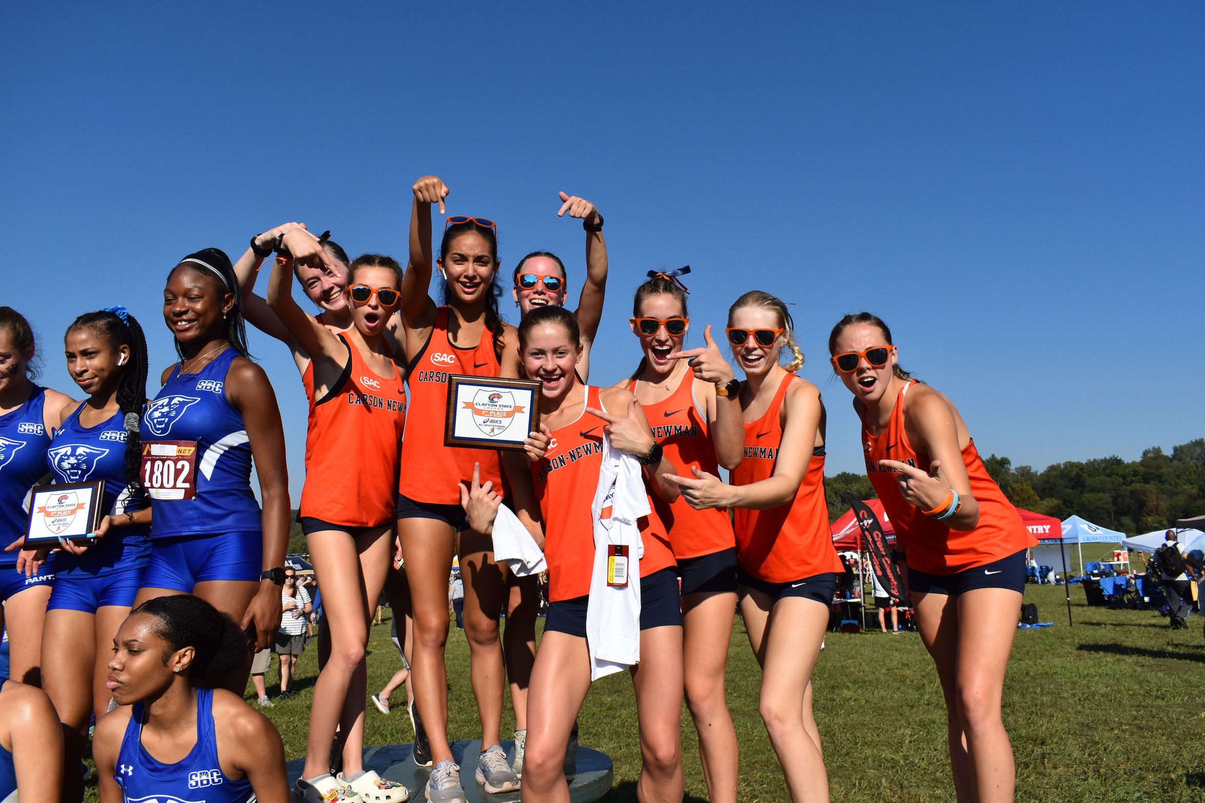 Eagles Cross Country gets underway at the LMU Railsplitters Open
