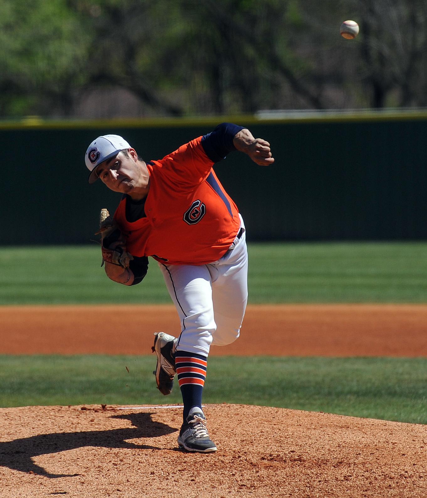 Walk-off wild pitch gives Eagles doubleheader split with Indians