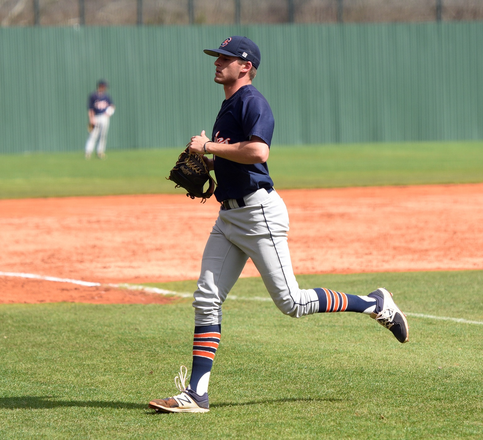 Hawks silence C-N&rsquo;s bats in 3-1 triumph