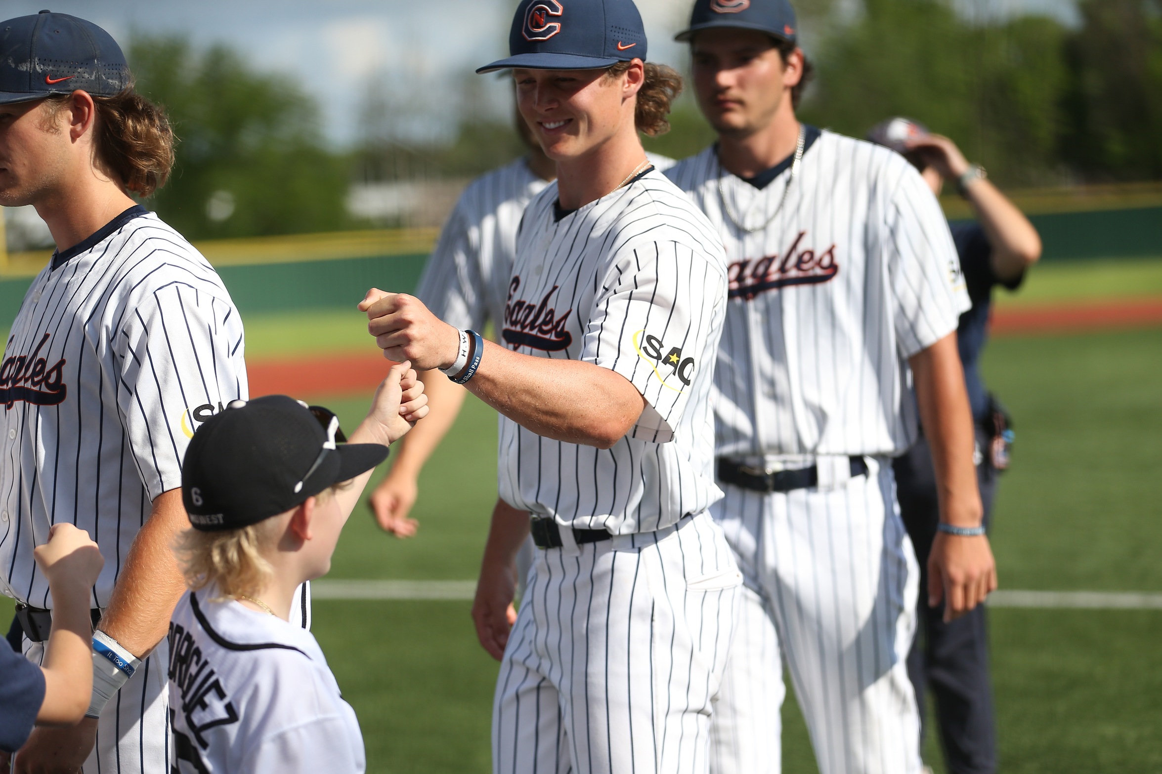 Hornbuckle&rsquo;s two-hit, three-RBI day leads team Navy to game three win