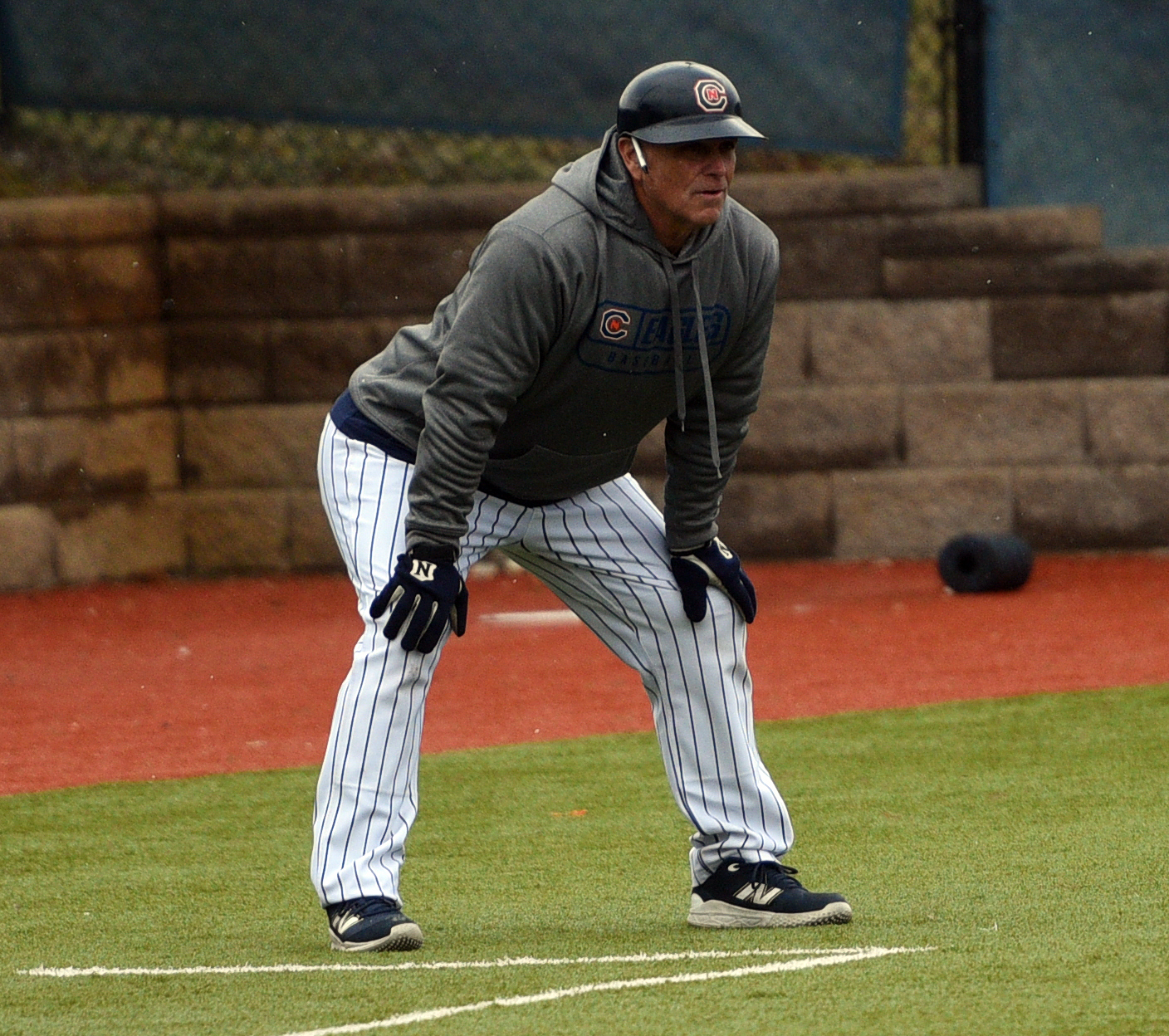 Midweek matchup features 700-win skippers as C-N hosts Lee