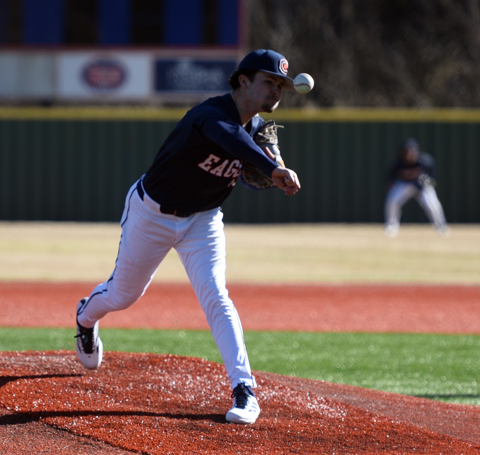 Eagles split Saturday doubleheader, win series at Tusculum
