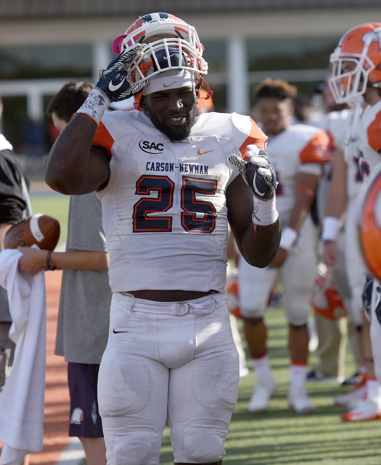 Thankful Thomas meshes into backfield