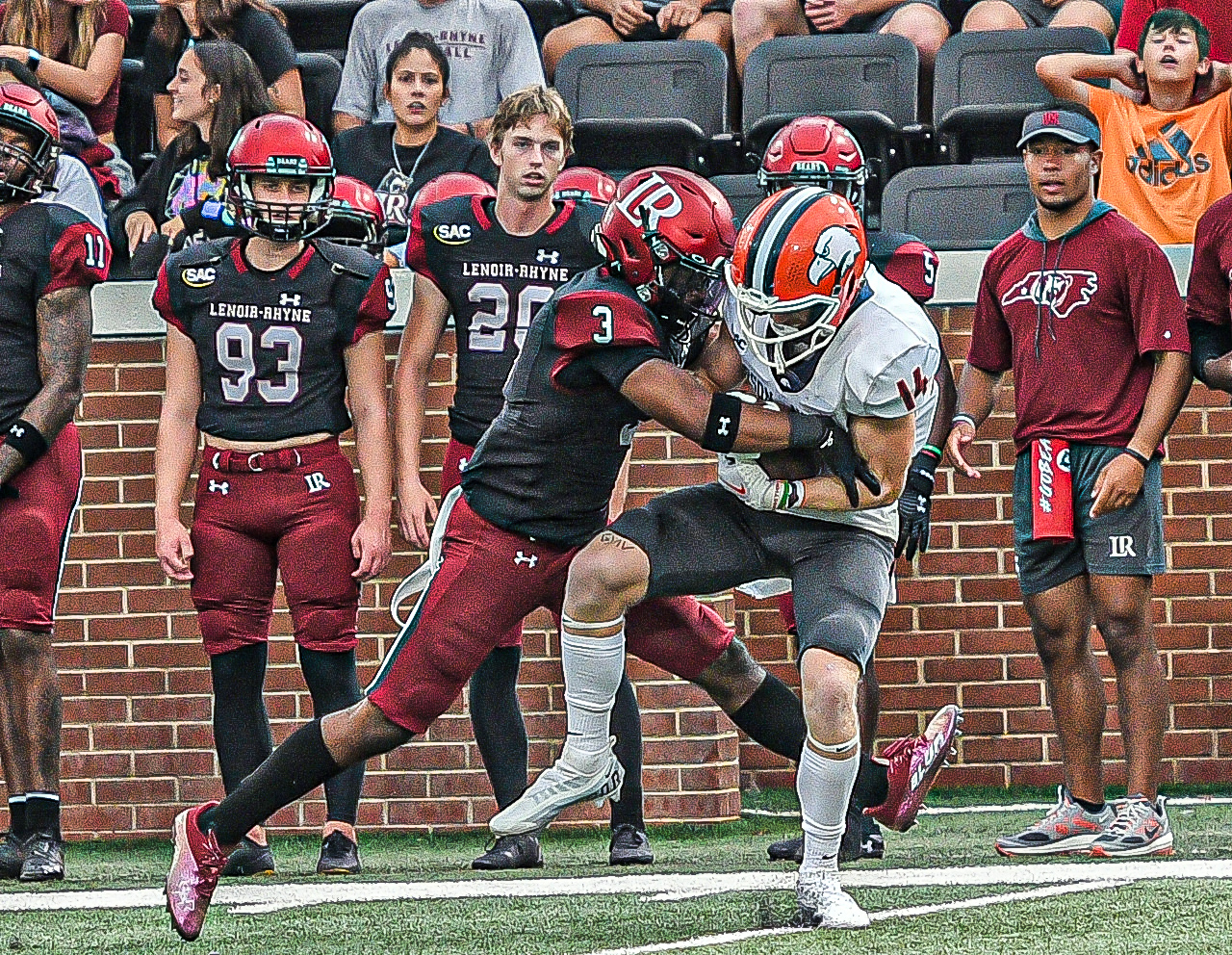 C-N set for Bear battle with No. 17/15 Lenoir-Rhyne