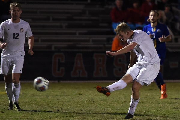 Bulldogs stifle Eagles' shooting opportunities in shutout