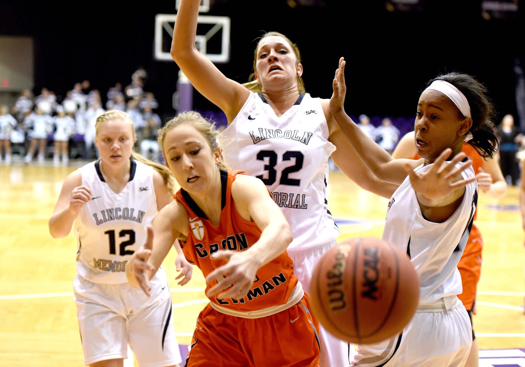 #11 &lsquo;Splitters stymie C-N&rsquo;s comeback bid to advance to SAC title game