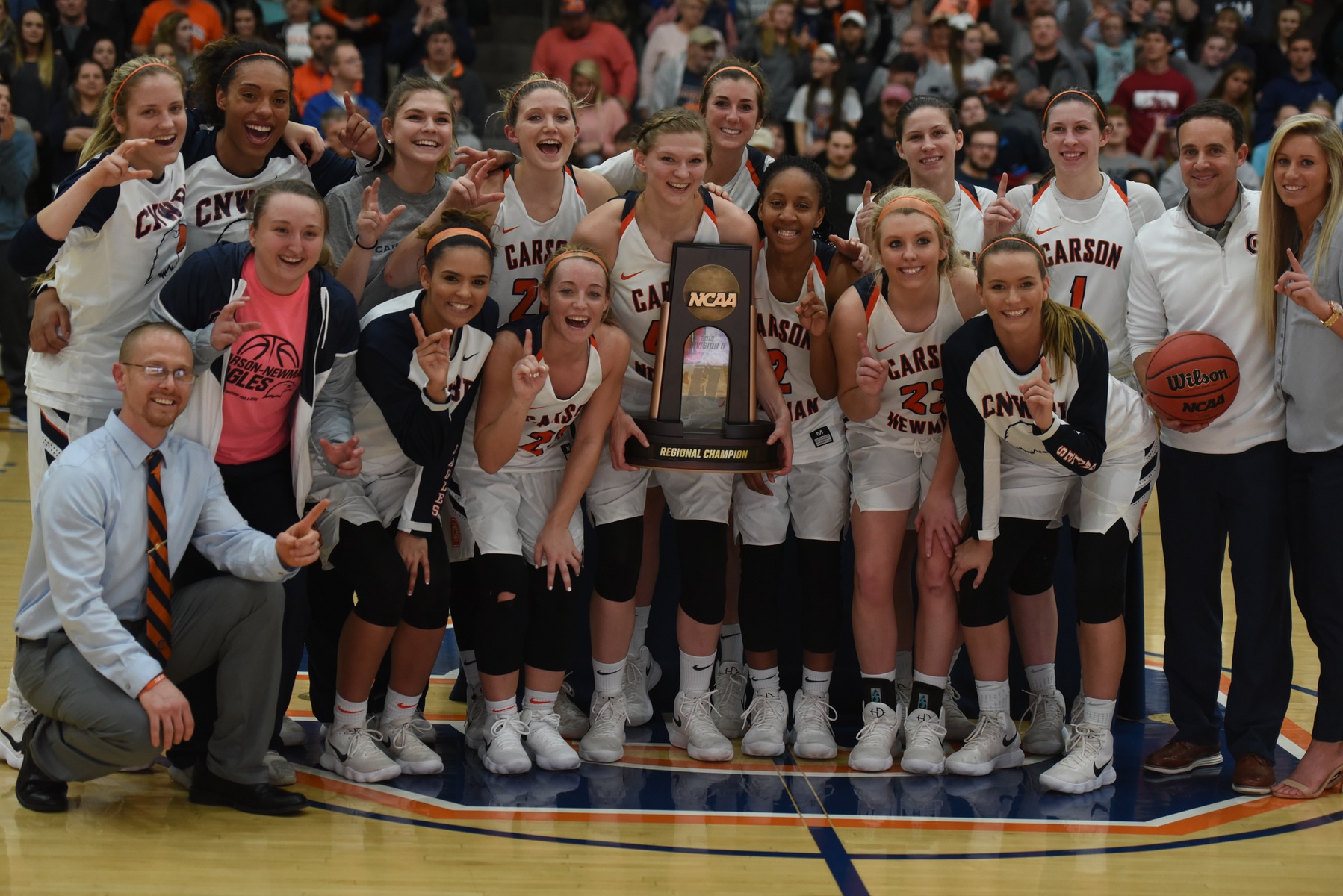 REGION CHAMPS! #6 C-N holds off #25 UNG to advance to Elite Eight