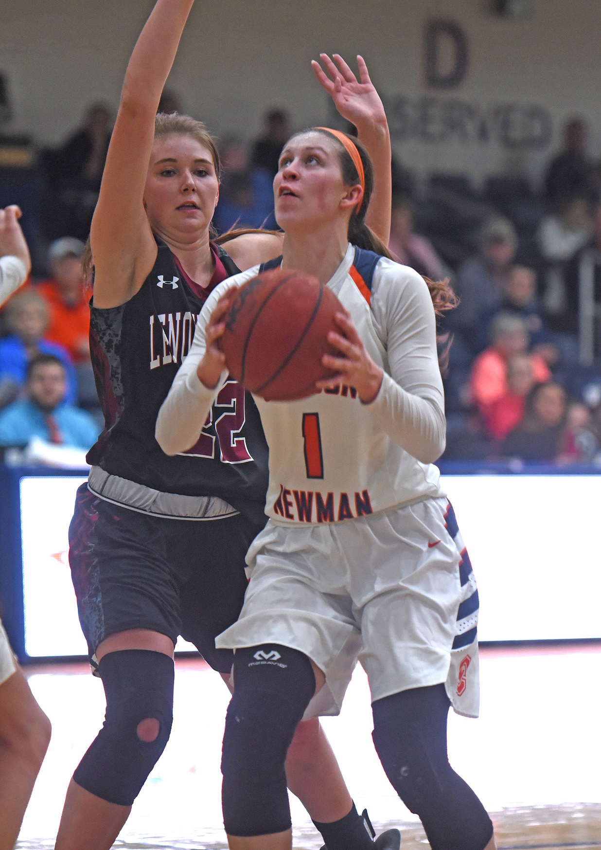 #7 C-N overcomes inefficient shooting night to bounce Bears