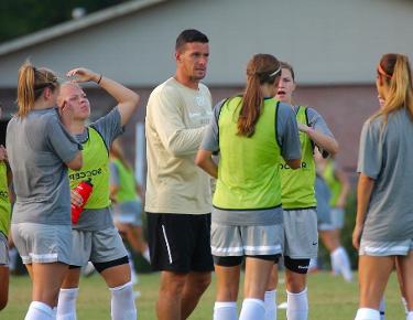 Renowned Sports Psychologist Dr. Tiffany Jones Visits Carson-Newman