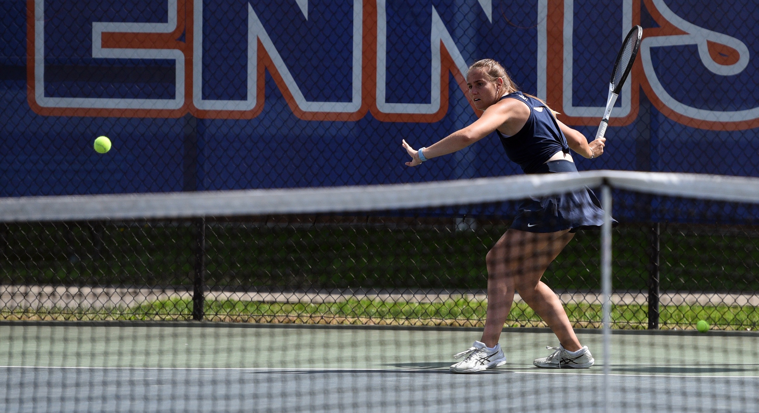 Maria del Mar Sarda Marti falls in the Round of 16, while a duo advances to the Flight B Championship