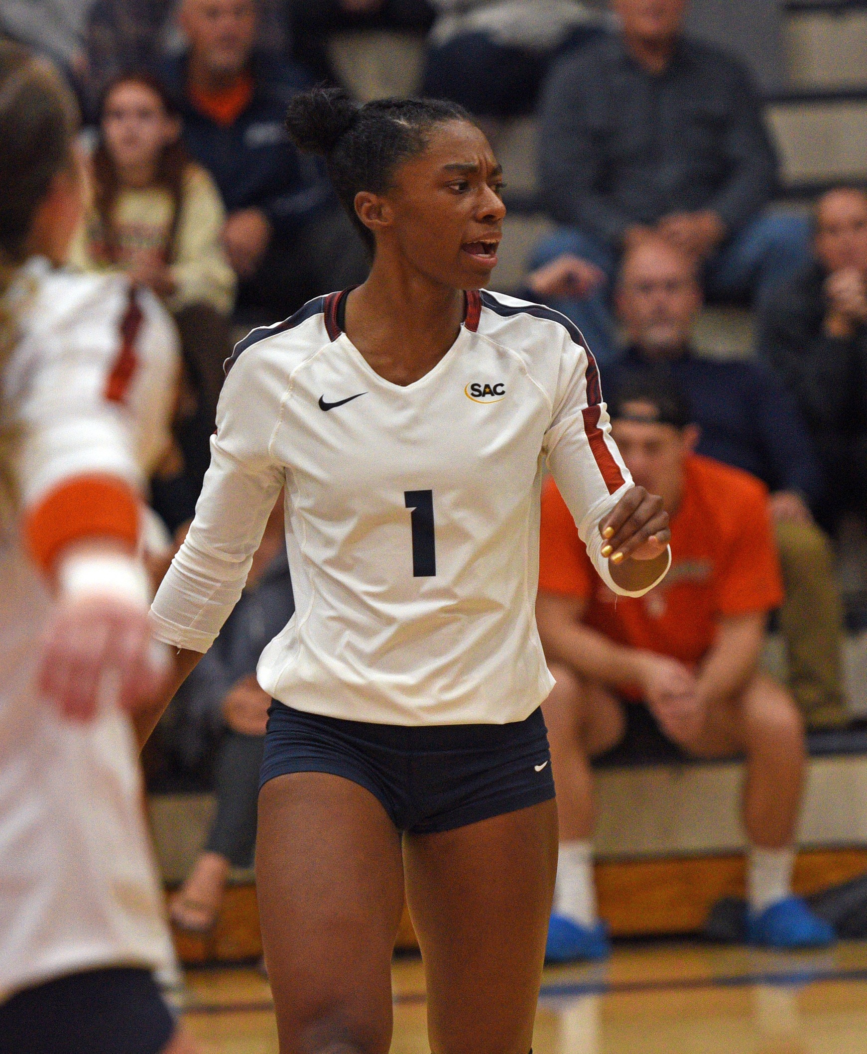 Bears spoil Edwards&rsquo;s career night in slugfest