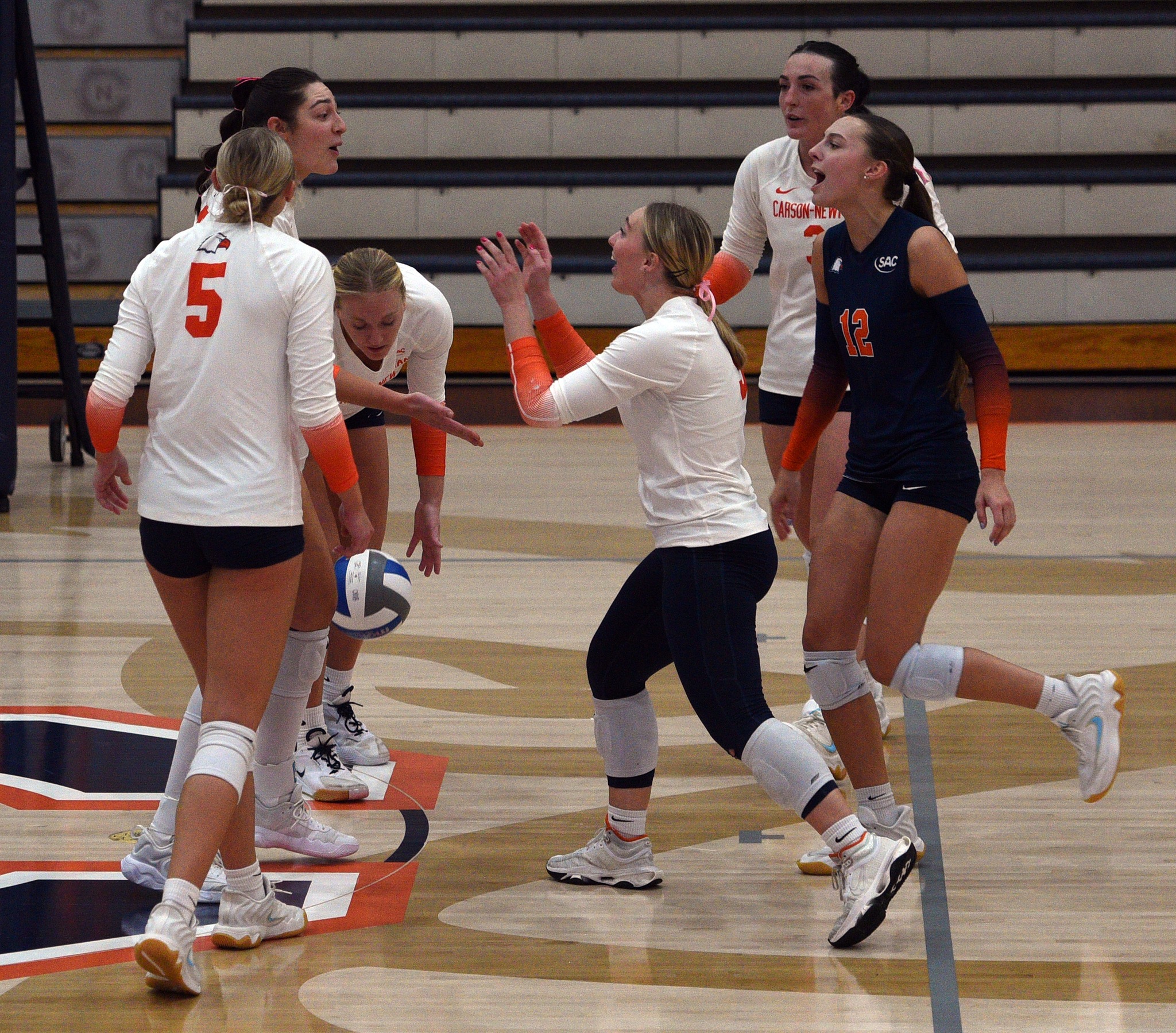 Defense shows out for volleyball in four-set win over Mars Hill